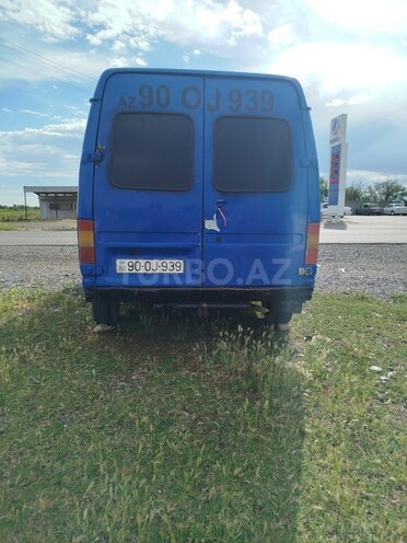 Ford Transit-4