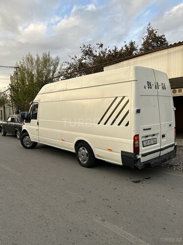 Ford Transit-8