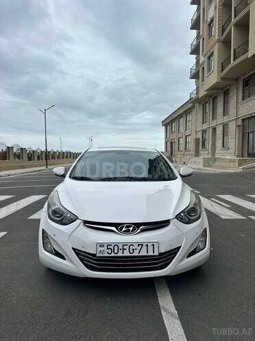 Hyundai Elantra-1