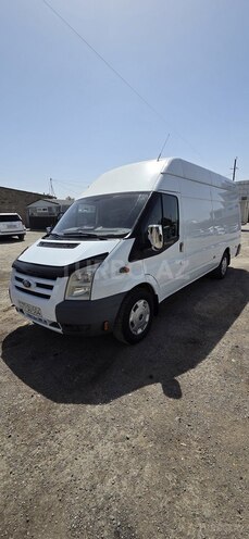 Ford Transit-5