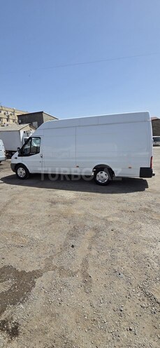 Ford Transit-3