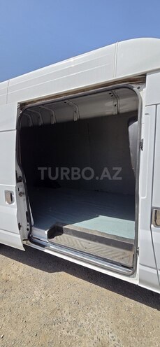 Ford Transit-7