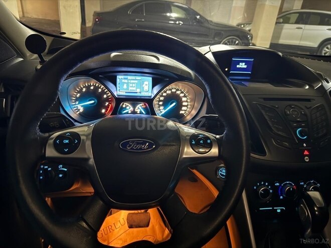 Ford Kuga-9
