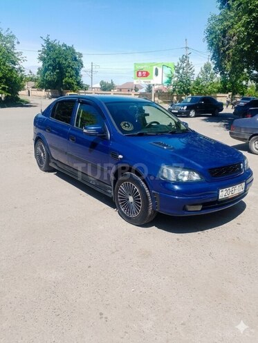 Opel Astra-3