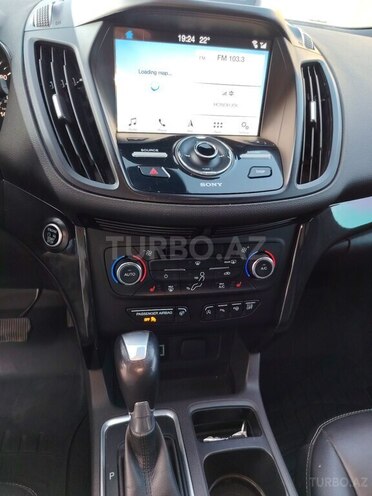 Ford Escape-6