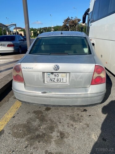 Volkswagen Passat-2