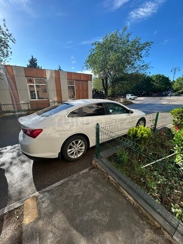 Chevrolet Malibu-4