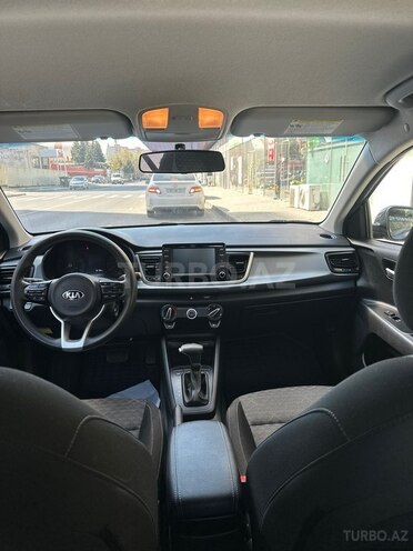 Kia Rio-7