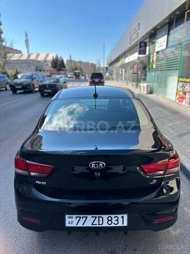 Kia Rio-4