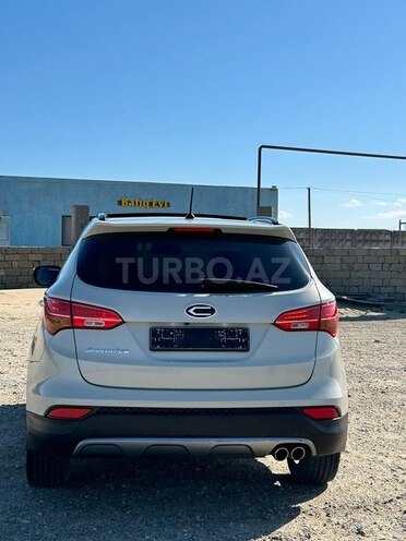 Hyundai Santa Fe-7
