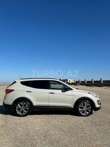 Hyundai Santa Fe-4