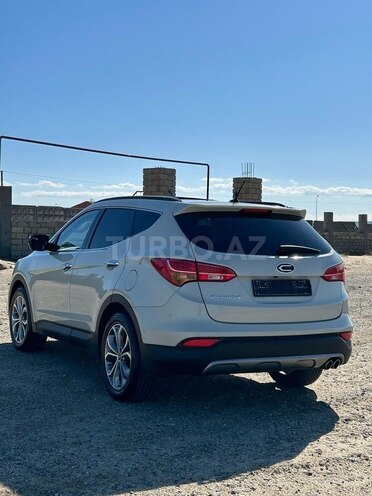 Hyundai Santa Fe-6