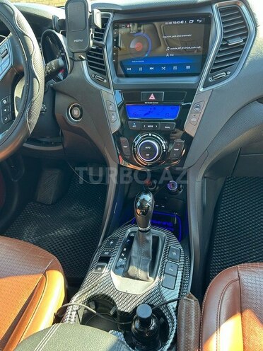 Hyundai Santa Fe-8