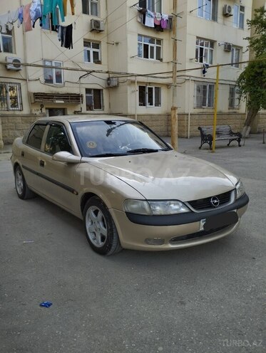 Opel Vectra-3