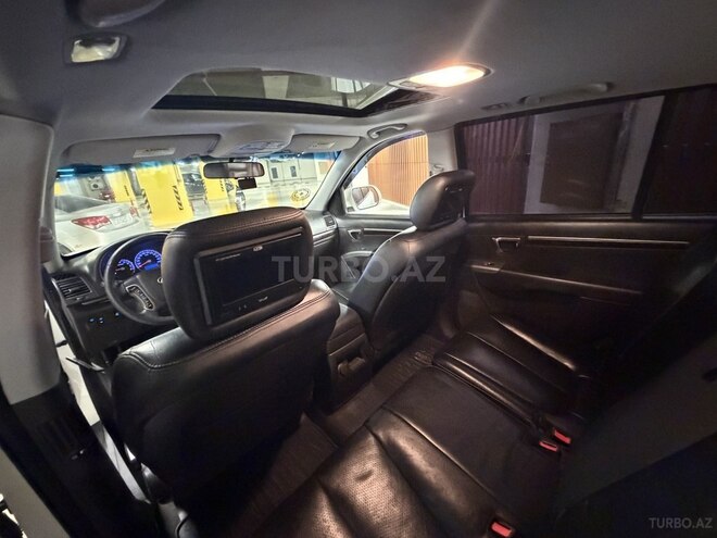 Hyundai Santa Fe-6