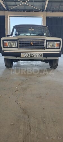 LADA (VAZ) 2107-1