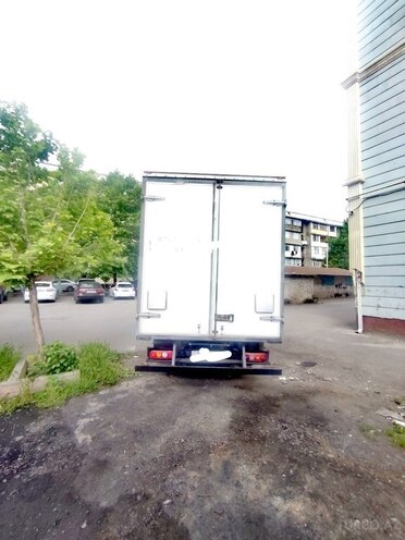 Ford Transit-7