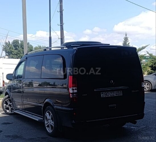 Mercedes Viano-3