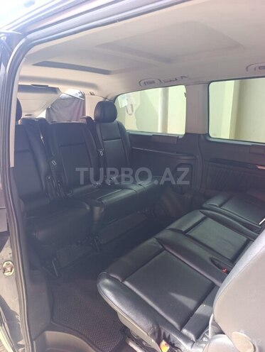 Mercedes Viano-6