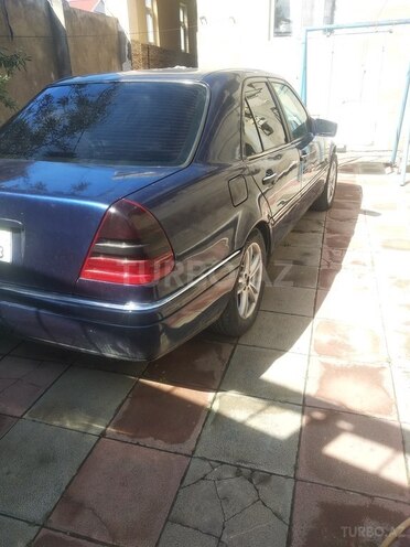 Mercedes C 200-4