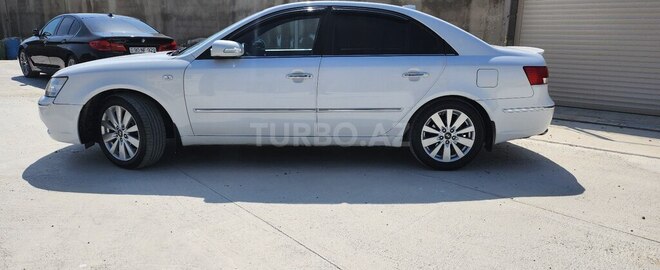 Hyundai Sonata-4