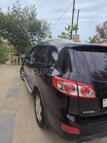 Hyundai Santa Fe-4