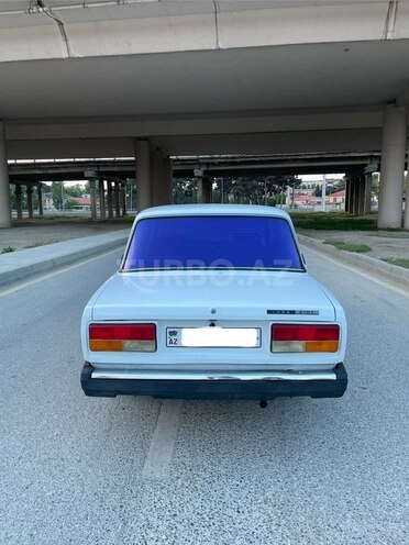 LADA (VAZ) 2107-2