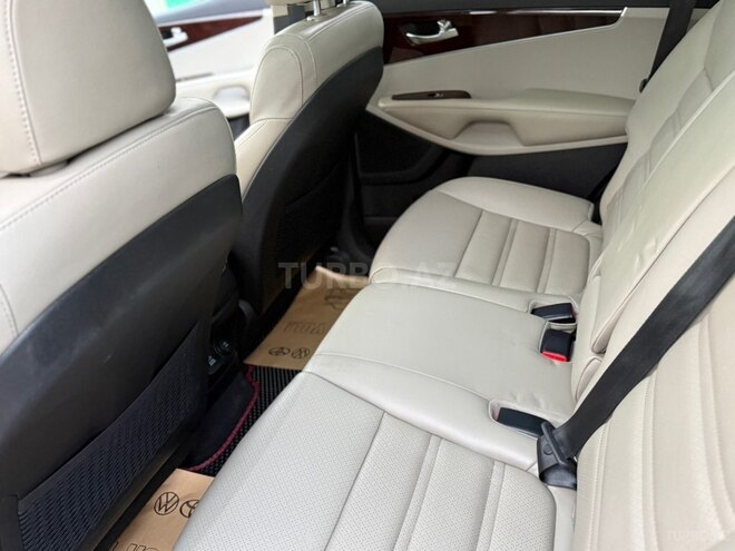 Kia Sorento-19