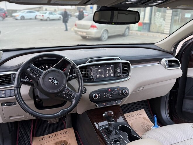 Kia Sorento-18