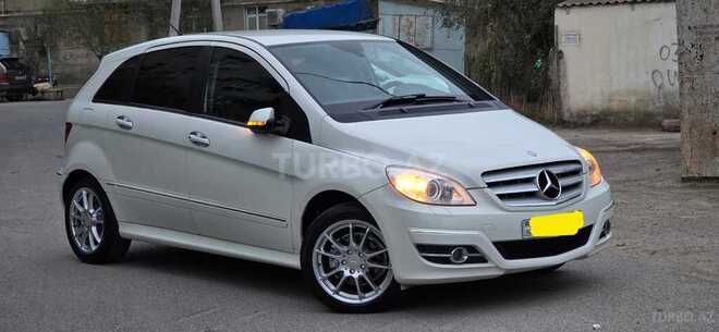 Mercedes B 180-19