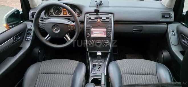 Mercedes B 180-15