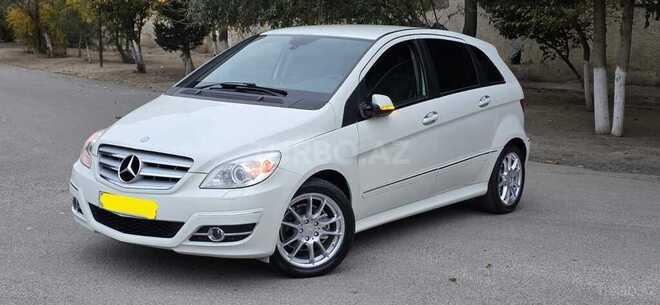 Mercedes B 180-18