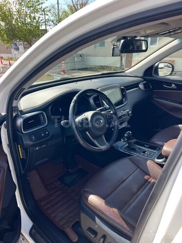 Kia Sorento-6