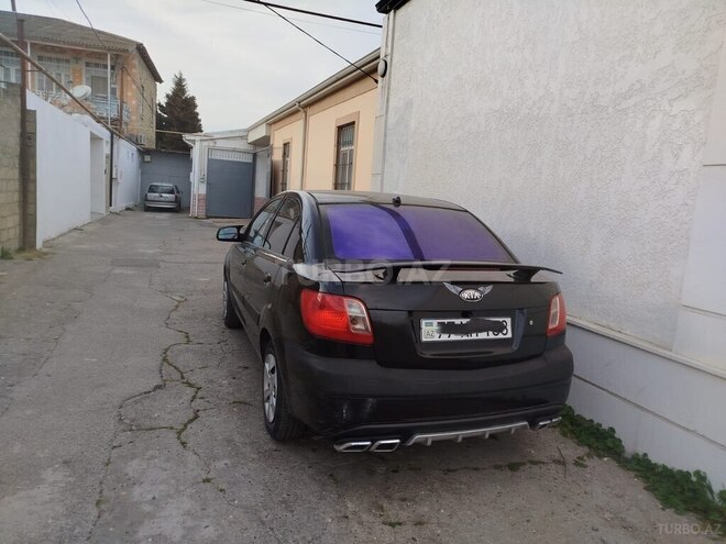 Kia Rio-2
