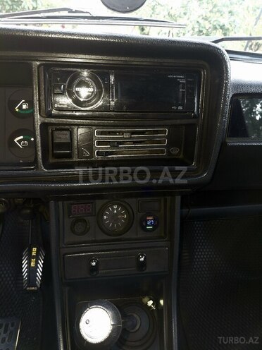 LADA (VAZ) 2107-15