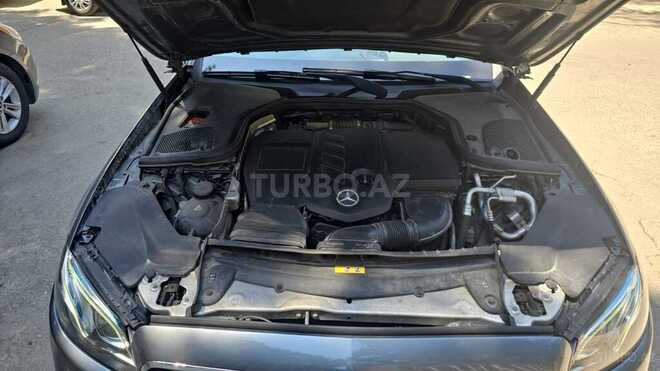 Mercedes E 220 d-10