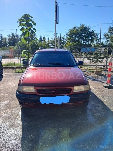 Opel Astra-1