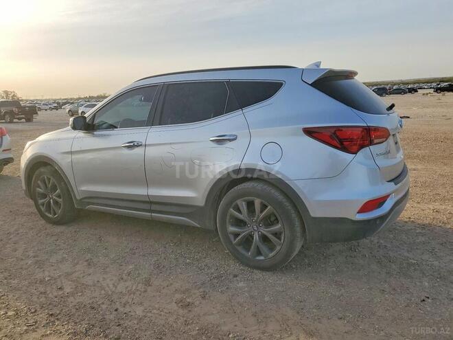 Hyundai Santa Fe-5