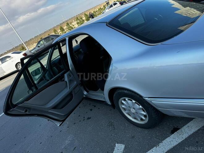 Mercedes E 220-14