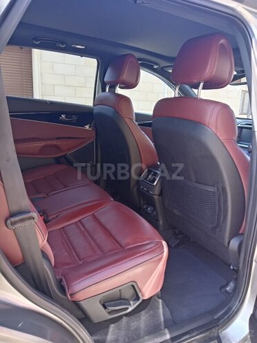Kia Sorento-7