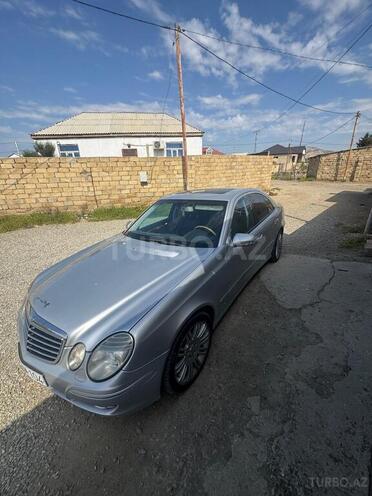 Mercedes E 350 4MATIC-1
