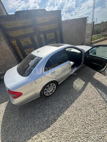 Mercedes E 350 4MATIC-3