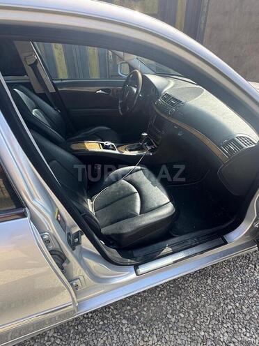 Mercedes E 350 4MATIC-5