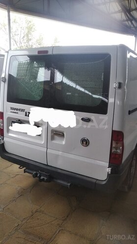 Ford Transit-2