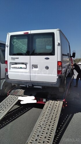 Ford Transit-6