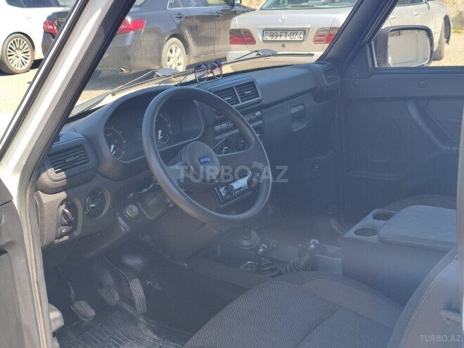 LADA (VAZ) Niva-6