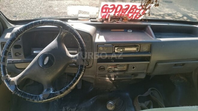 Ford Transit-6