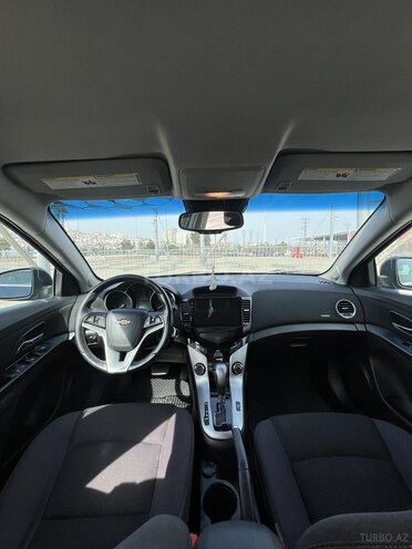 Chevrolet Cruze-9