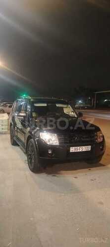 Mitsubishi Pajero-1