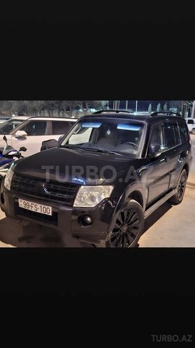 Mitsubishi Pajero-5